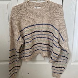 Hollister Cropped Sweater